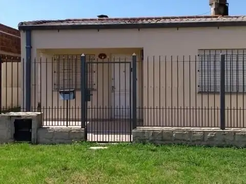 Chalet En Zona Todo El AÃ±o