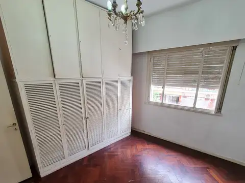 Teniente General Juan Domingo Perón 2200, Piso 4