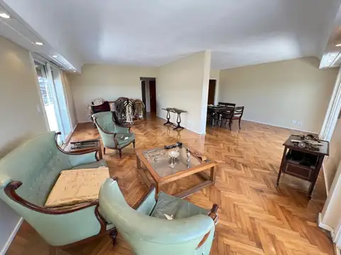 Departamento en Venta de 5 ambientes