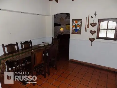 Casa 6 ambientes con 1 baño