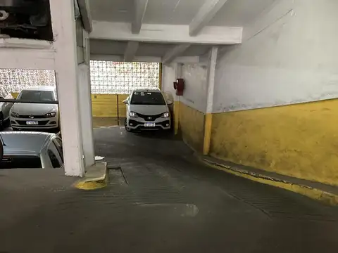 VENTA COCHERA CUBIERTA