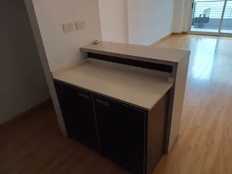 EXCELENTE MONOAMBIENTE BALCON CON COCHERA  PISCINA PARRILLA GYM