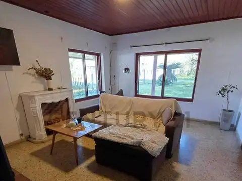 Importante terreno en esquina en City Bell entre caminos – Ideal desarrollo o inversión