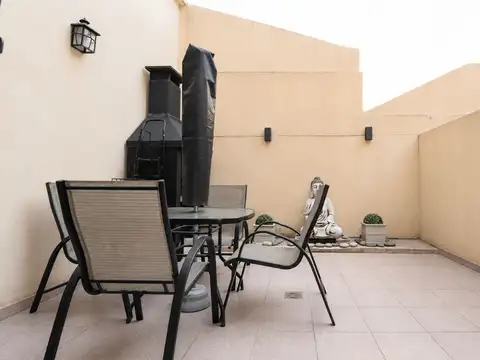Depto Tipo Casa en Venta 18 años