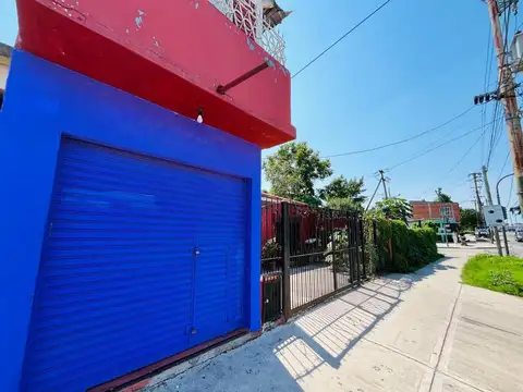 CASA 6 AMBIENTES LOCAL VENTA 2 FAMILIAS CALZADA