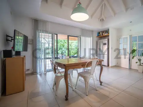 415 esquina 27 2500, Piso 0