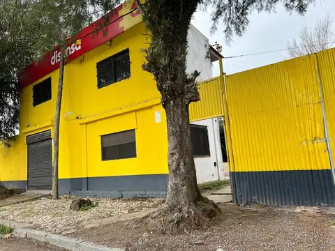GALPÓN Y OFICINAS EN VENTA LA PLATA IDEAL CORRALON