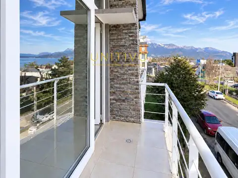 Depto Tipo Casa 2 ambientes con 1 baño