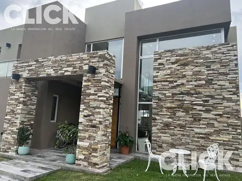 Casa en Venta en Countries y Barrios Cerrados en San Vicente, USD 380.000