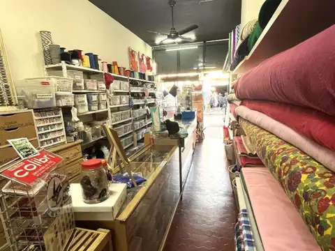 Venta importante marroquinería Villa Ballester