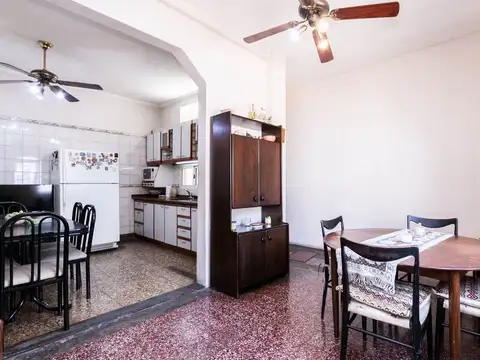 Casa 3 ambientes con 1 baño