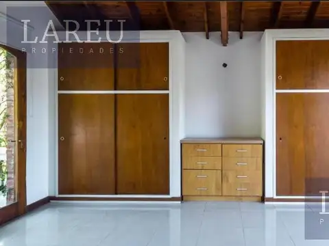 Casa  en Venta con renta  - Barrio Boulevares