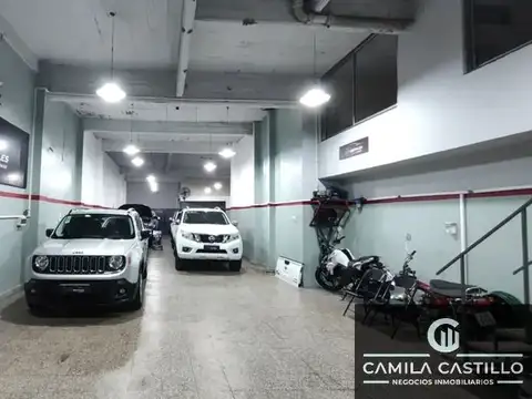 Galpón en venta de 230m2 ubicado en Lomas del Mirador