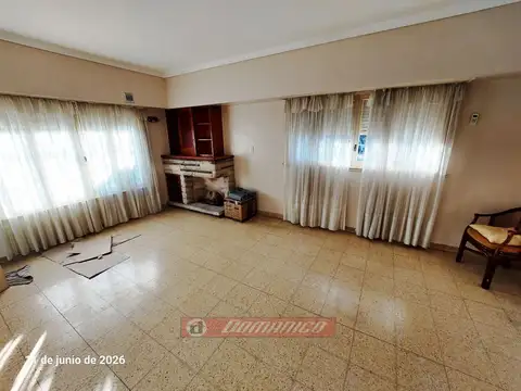 Casa en Alquiler en Castelar, $ 1.000.000