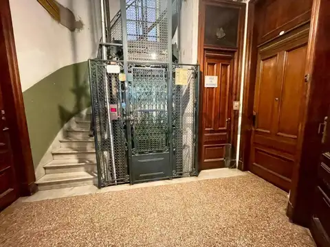 Lavalle 2000, Piso 0