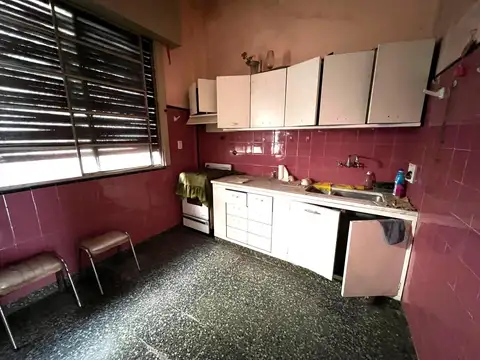 Intendente Ballester al 3500