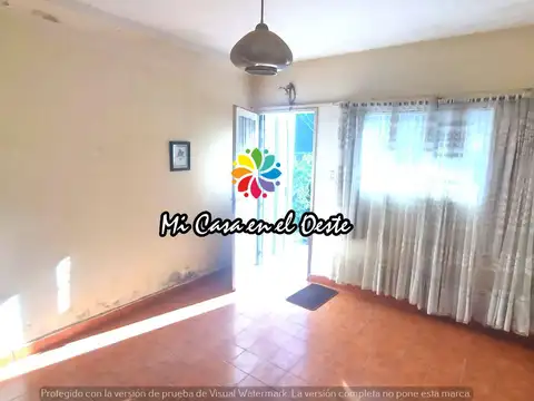 Casa 2 ambientes con 1 baño