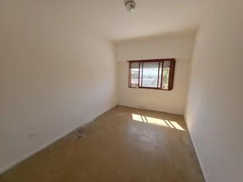 Departamento 4 ambientes en alquiler - Berazategui Oeste- Sin expensas