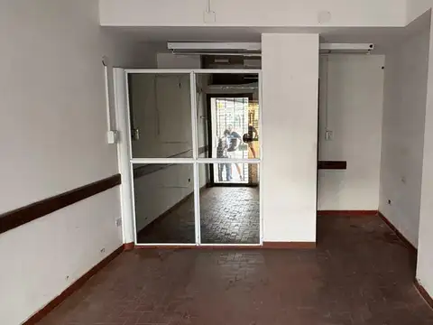 Local en Venta 30 años