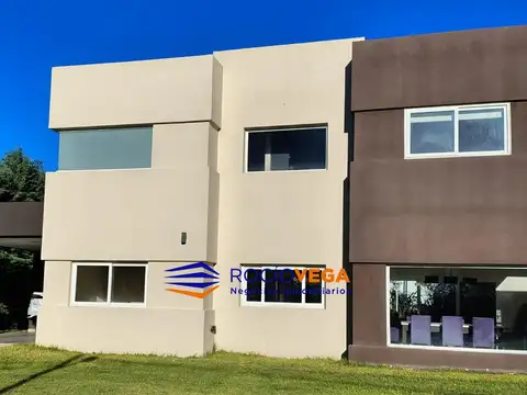 Casa en venta en Golfers Country Club, Pilar