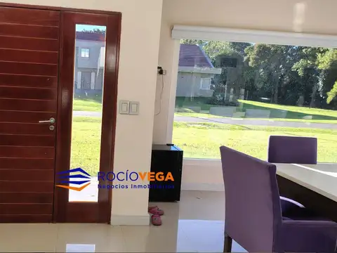 Casa 5 ambientes con 5 baños