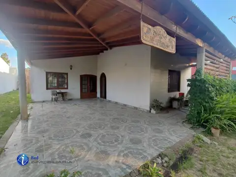 CASA CENTRICA SOBRE AVENIDA EN PUEBLO BELGRANO