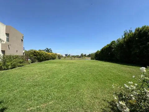 Venta lote en El Cantón Islas - ACEPTA PERMUTA