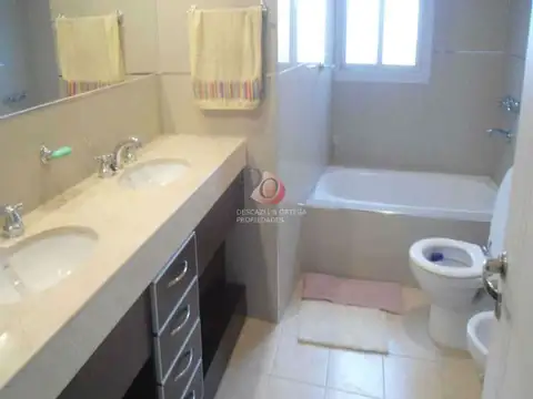 Departamento 3 ambientes con 4 baños