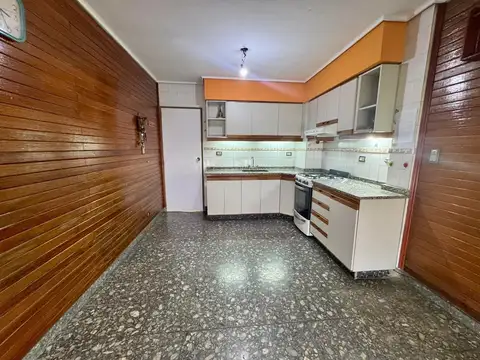 Casa - Venta - Argentina, Tres de Febrero - DANTE 4949