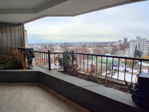 Departamento en Alquiler con 1 cocheras