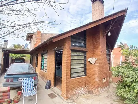 Gran Oportunidad de Casa con posibilidad de ampliación en gran zona de Domselaar, a la VENTA