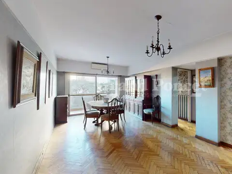 Avenida Caseros 700