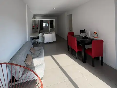 Departamento en Venta en Coghlan, USD 99.000