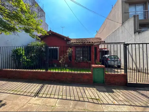 Casa Castelar Norte 4 ambientes, 3 Dormitorios