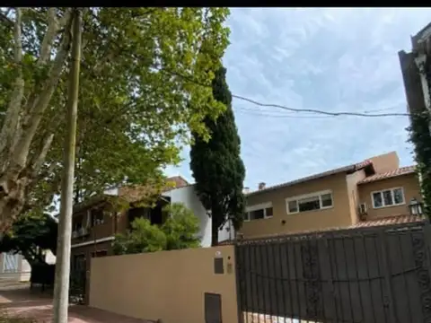 Casa en Alquiler al Oeste
