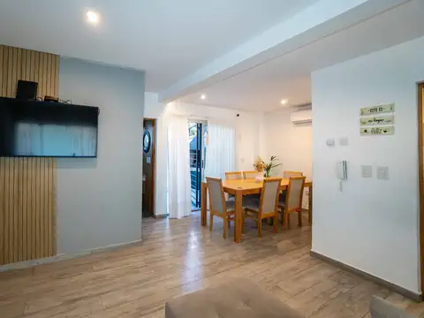 Depto Tipo Casa en Venta de 4 ambientes