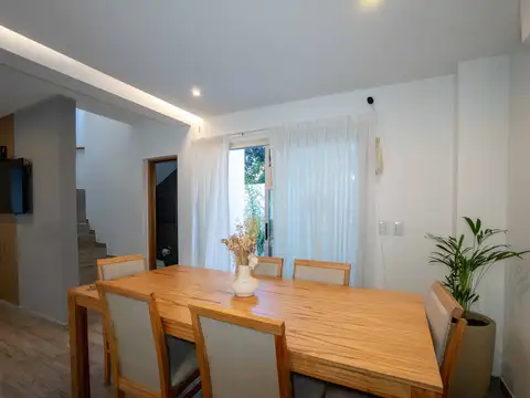 Depto Tipo Casa en Venta de 4 ambientes
