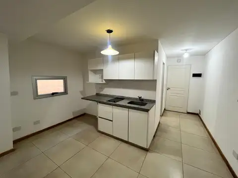 Departamento en Alquiler en Ituzaingo Sur, $ 600.000