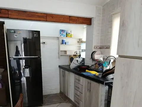 Casa 3 ambientes con 2 baños