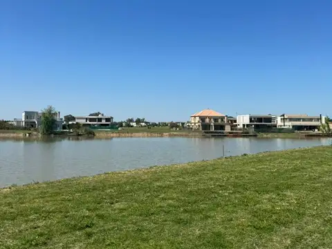 Terreno en La Providencia Vista a La Laguna