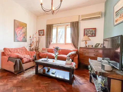 Depto Tipo Casa en Venta de 4 ambientes