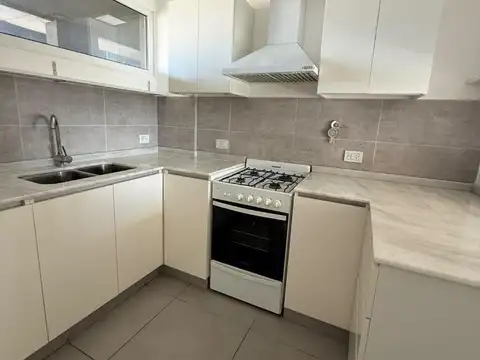 Departamento en Alquiler en Zárate, $ 800.000