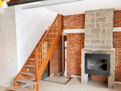 Depto Tipo Casa en Venta de 4 dormitorios