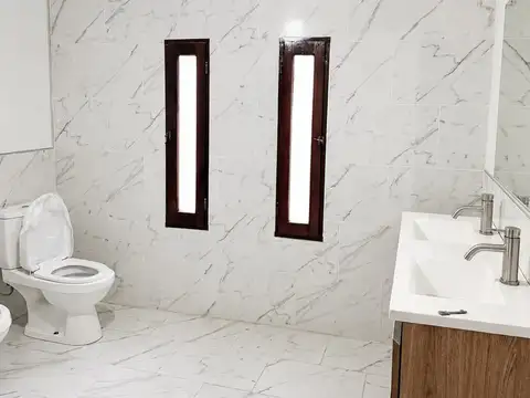 Depto Tipo Casa 5 ambientes con 2 baños