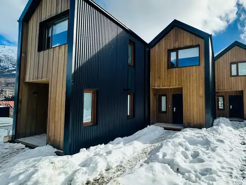 Casa 3 ambientes con 2 baños