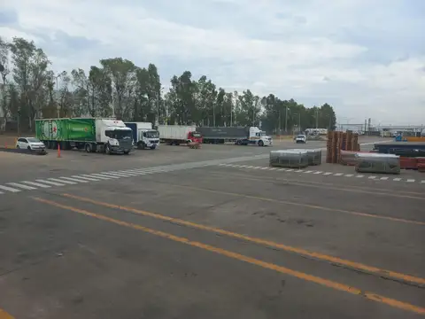 Nave Industrial / Deposito en alquiler en Tortuguitas