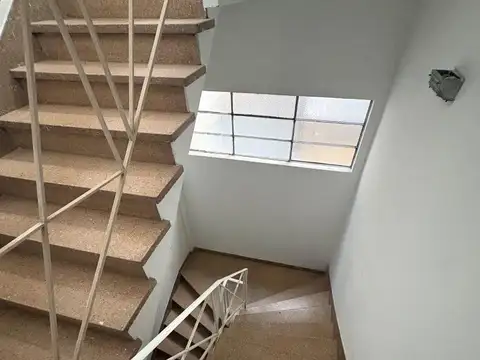 Depto Tipo Casa en Venta al Este
