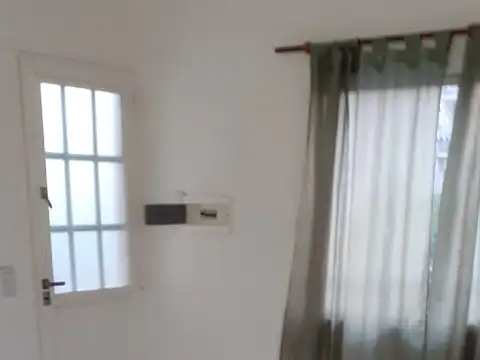 Departamento  semipiso de 2 ambientes con balcon al frente bajas expensas APTO CREDITO