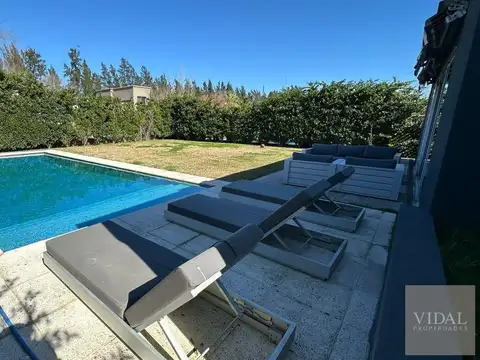 Casa en venta en barrio La Comarca