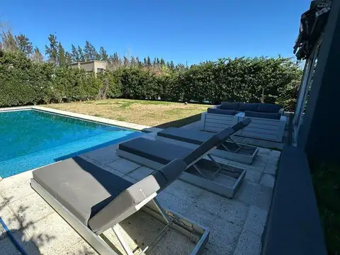 Casa en venta en barrio La Comarca